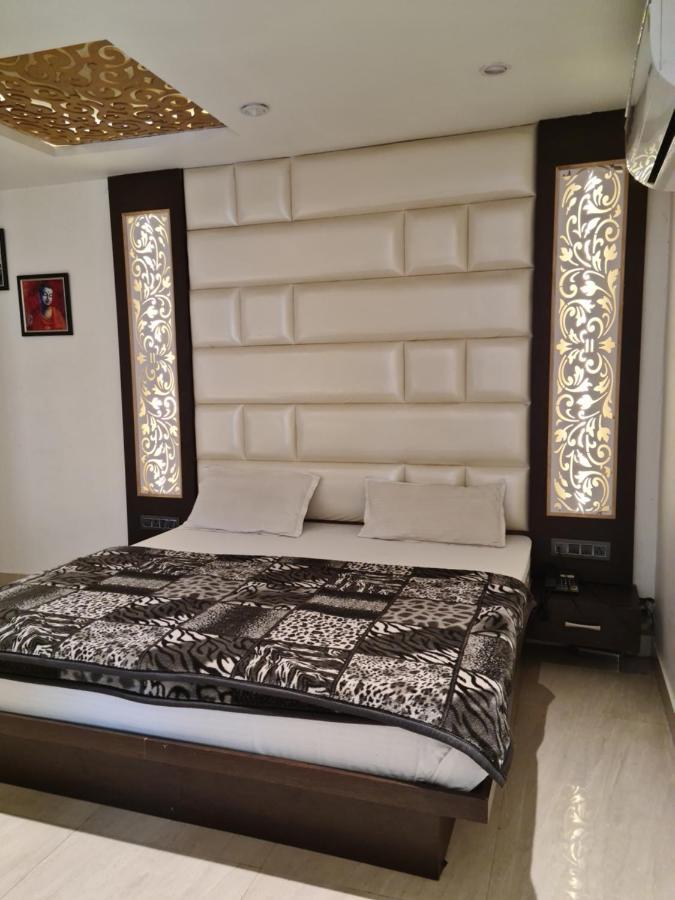 Hotel Star Inn Gangānagar Exteriör bild