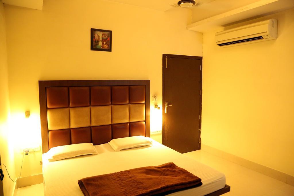 Hotel Star Inn Gangānagar Exteriör bild